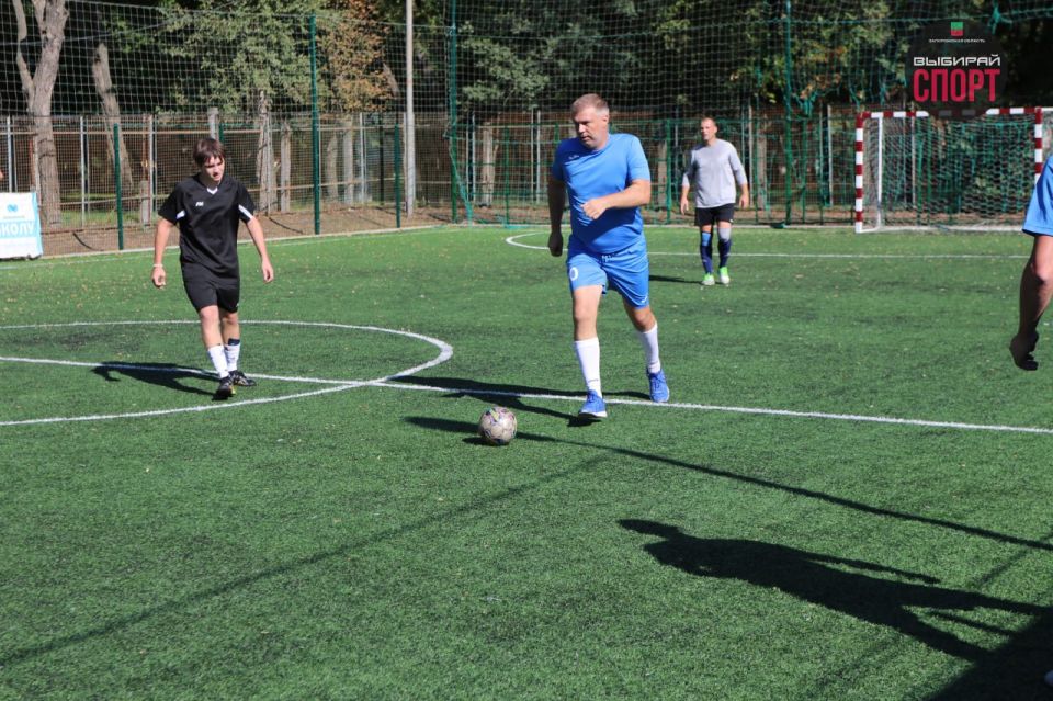 ����� 2-�� �������� ��� ���� �� ����-������� 5�5, ����������� 80-����� ������ � ������� ������������� �����