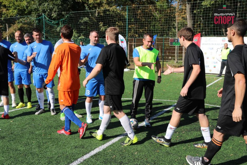 ����� 2-�� �������� ��� ���� �� ����-������� 5�5, ����������� 80-����� ������ � ������� ������������� �����