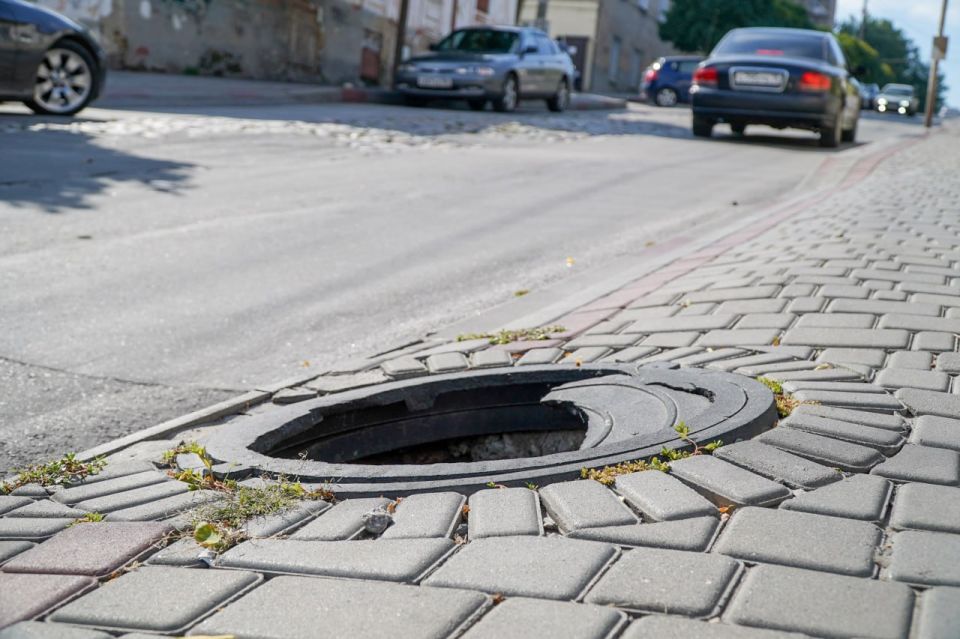 Водителей призвали не ездить по тротуарам и соблюдать ПДД! Водителей призвали не ездить по тротуарам и соблюдать ПДД!