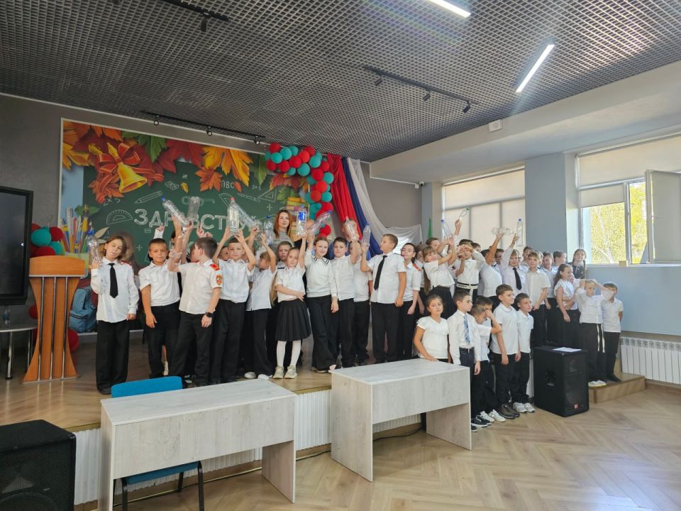 ГУП "ЭкологияРесурс" открывает двери в мир экологии для школьников Мелитополя ГУП "ЭкологияРесурс" открывает двери в мир экологии для школьников Мелитополя