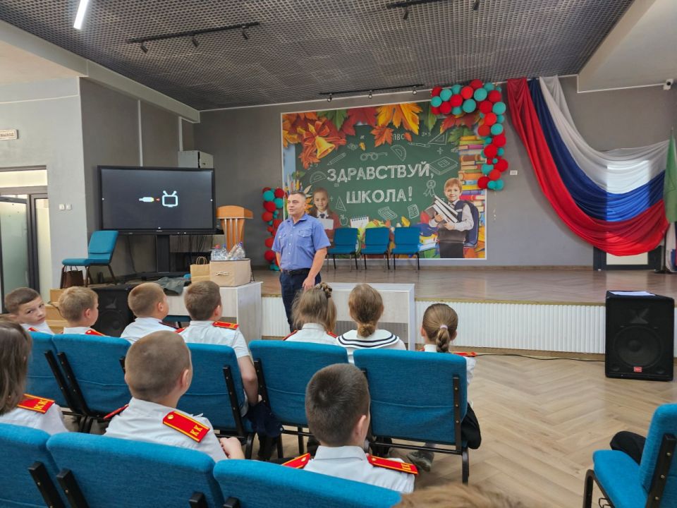 ГУП "ЭкологияРесурс" открывает двери в мир экологии для школьников Мелитополя ГУП "ЭкологияРесурс" открывает двери в мир экологии для школьников Мелитополя