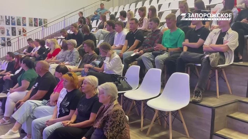 Фантасты в гостях у студентов: в Мелитополе зажглись «Звезды над Донбассом»