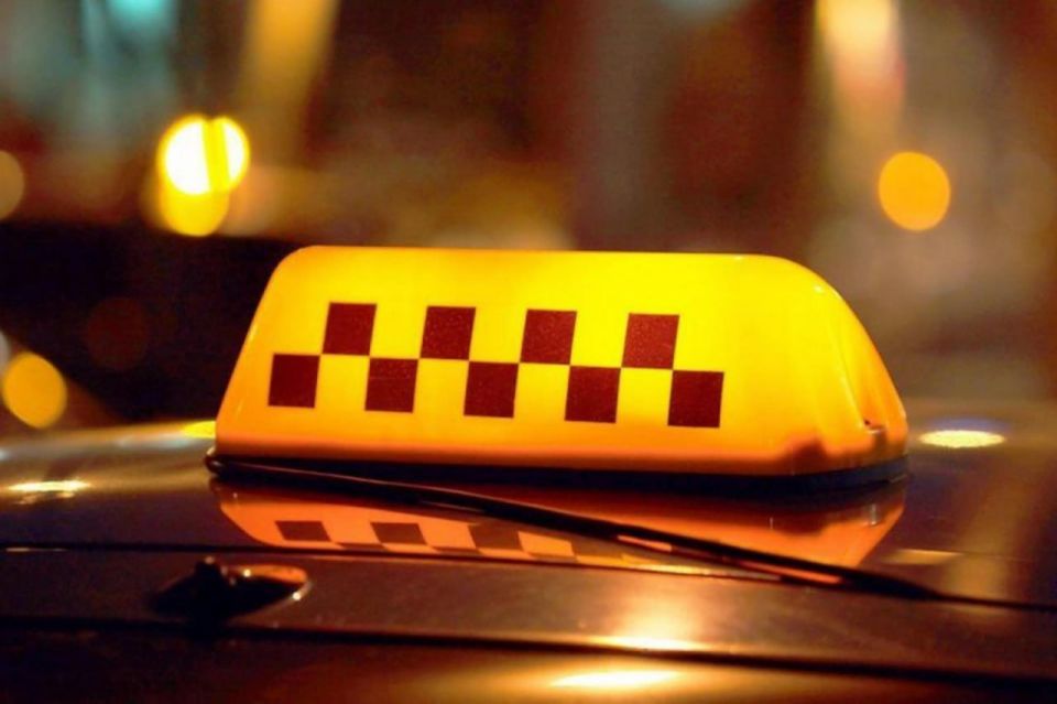 За незаконную установку фонаря легкового такси жителю Мелитополя назначен штраф 5 тысяч рублей