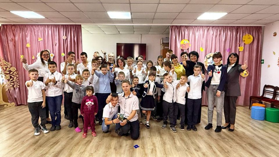 «Вместе мы едины!»: праздник ко Дню воссоединения прошел в мелитопольском детском доме