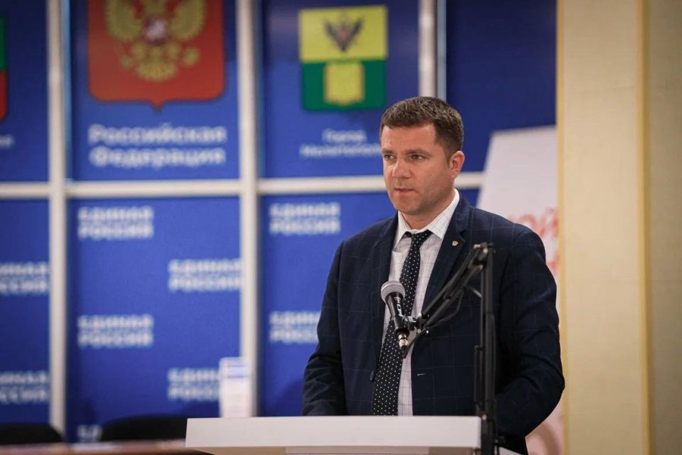 В Мелитополе прошло торжественное мероприятие посвященное Дню машиностроителя В Мелитополе прошло торжественное мероприятие посвященное Дню машиностроителя