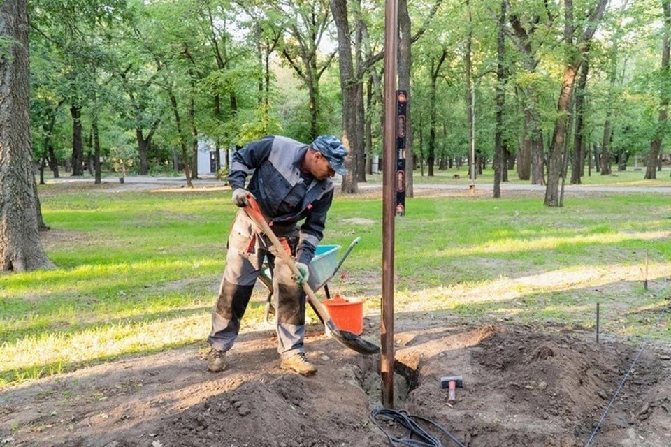 В парке Горького в Мелитополе создаются новые игровые зоны