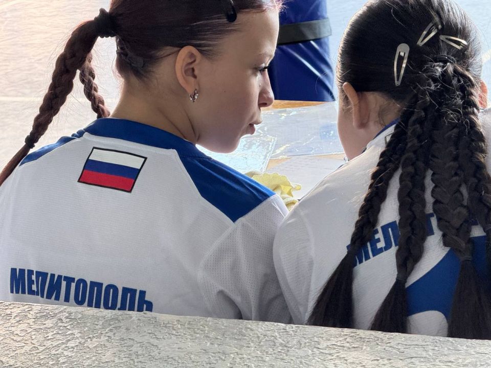 Первенство по волейболу ГО Мелитополь: игра, достойная Защитников! Первенство по волейболу ГО Мелитополь: игра, достойная Защитников!