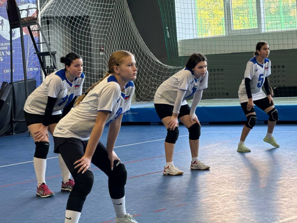Первенство по волейболу ГО Мелитополь: игра, достойная Защитников! Первенство по волейболу ГО Мелитополь: игра, достойная Защитников!