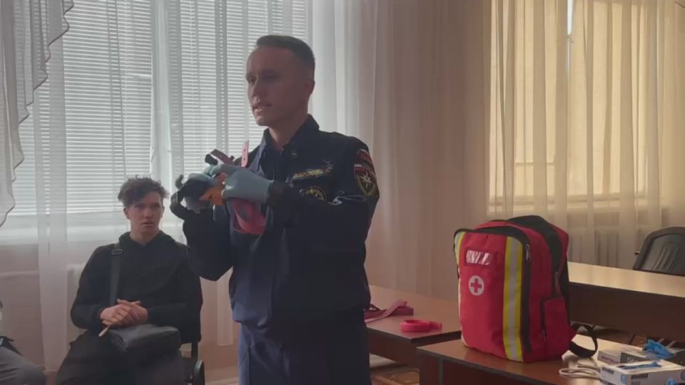 В единстве — сила: ко Дню воссоединения в Приморском колледже открыли студенческий спасательный отряд