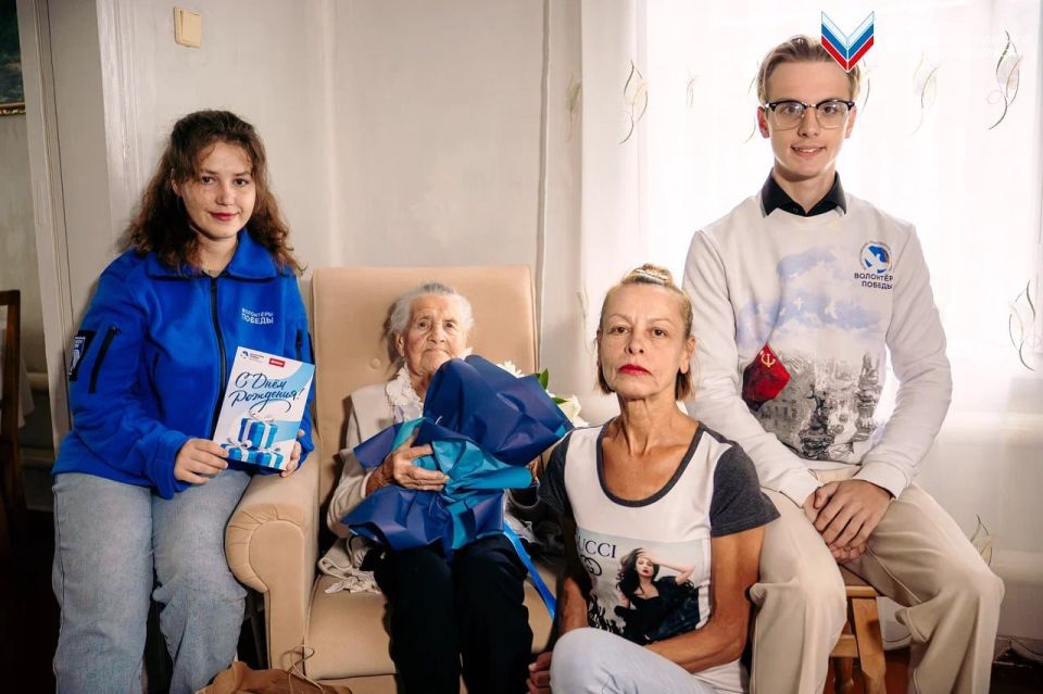 Посещение ветерана Великой Отечественной войны: поздравление с Днём рождения