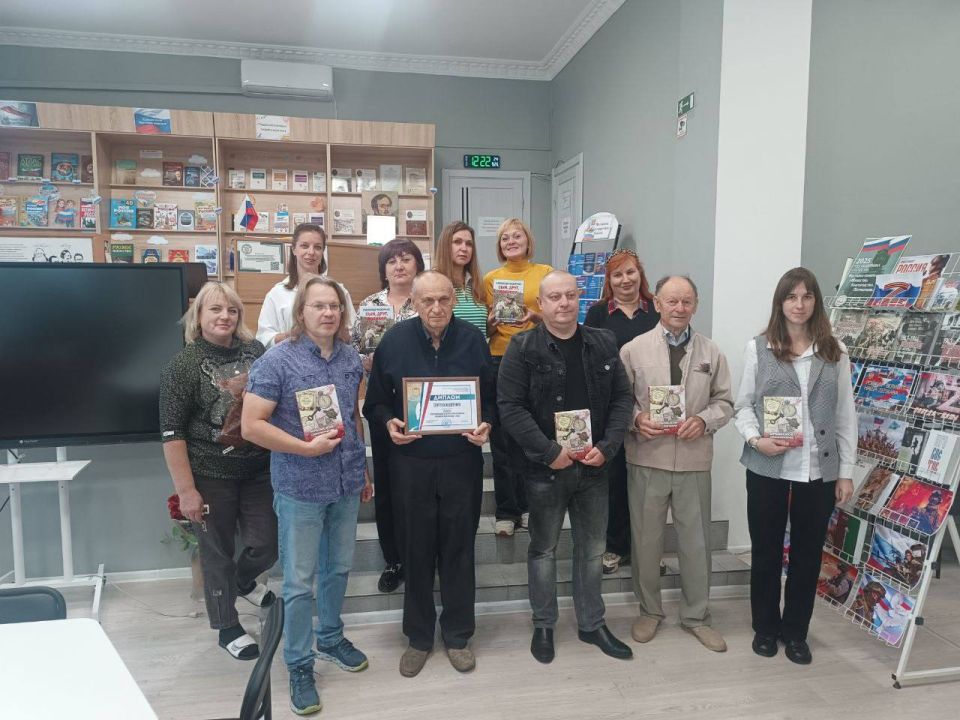 В Центральной библиотеке им. М. Ю. Лермонтова прошла встреча с организатором и главным редактором конкурса "Крымское приключение " Майклом Львовски