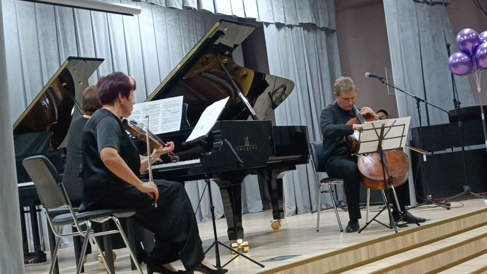 ������ ��� ����: ������� �������-���������������� ������ ��������� ������ � ����������