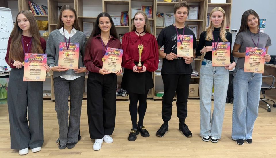 27 �������� �. �. �����������