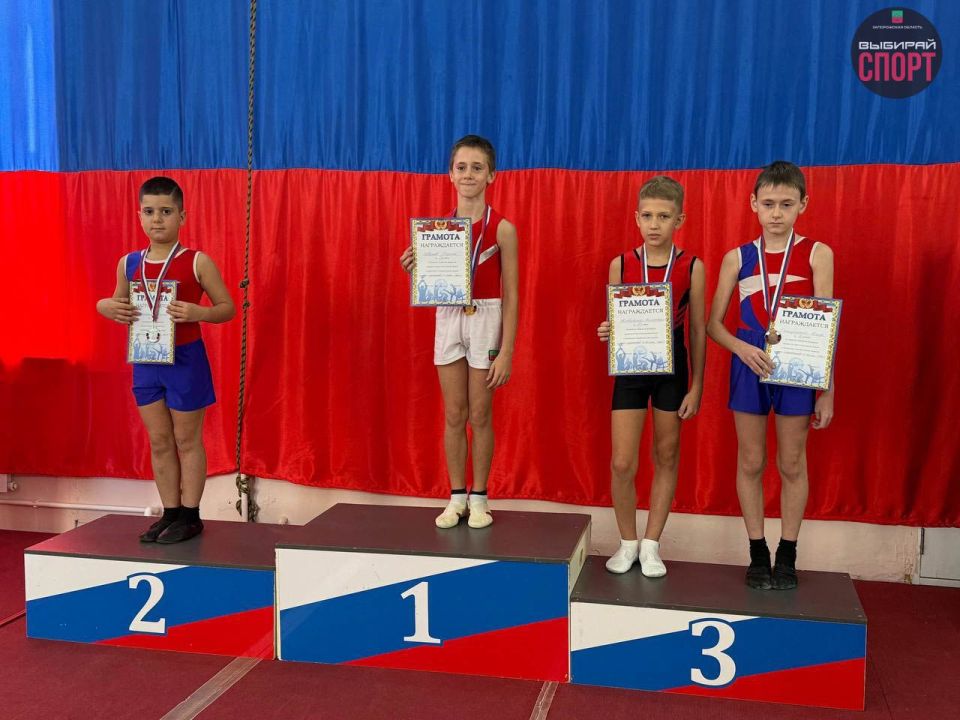 Константин Зайцев: Успехи наших спортсменов на открытых областных соревнованиях по прыжкам на батуте в Новочеркасске!