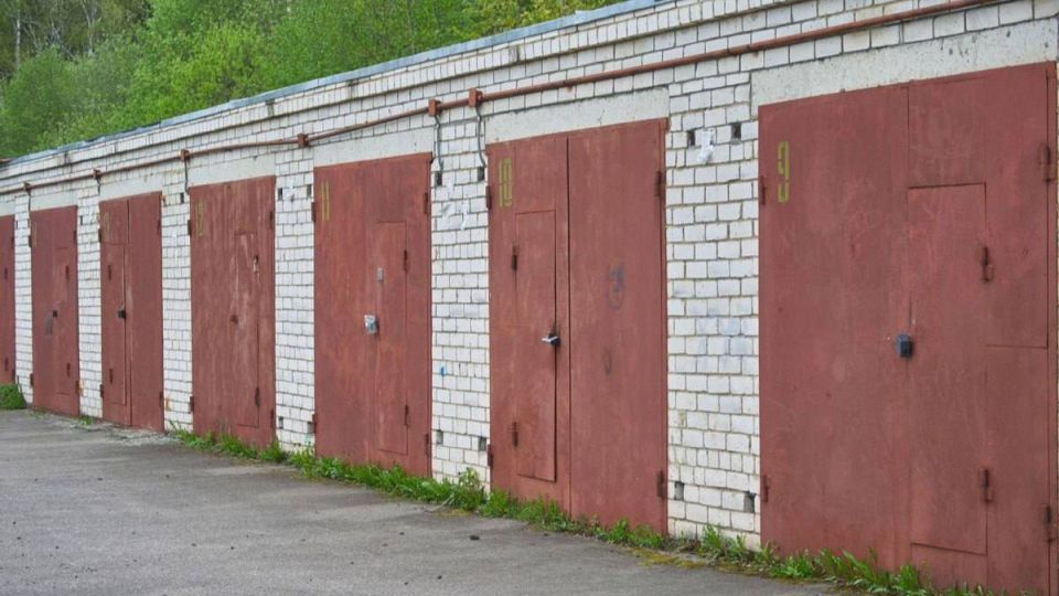 Суд не признал расписку от 2014 года удостоверяющей переход права собственности на недвижимое имущество