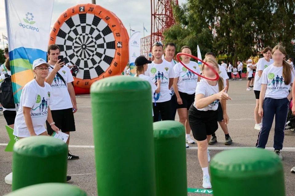 В числе призеров Всероссийского марафона «Земля спорта» оказалась семья инспектора Мелитопольского филиала УИИ, занявшая третье место