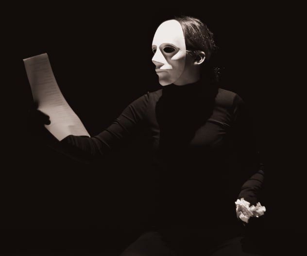 АНО «Центр современного искусства «Терция» и лаборатория современного театра, при поддержке сети арт-резиденций Таврида.Арт., проводит Всероссийский фестиваль негосударственных экспериментальных театров «ОСНОВАНИЕ»