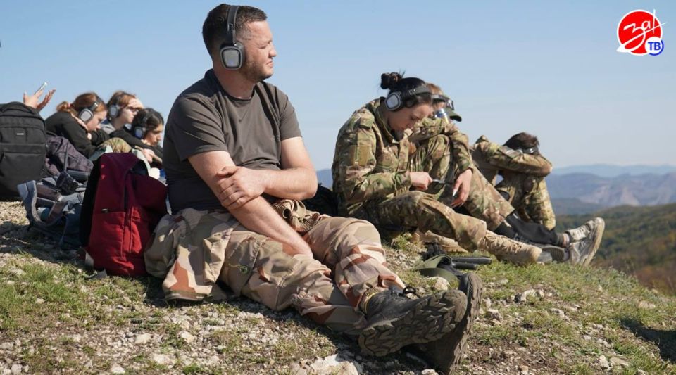 Школьники Мелитополя прошли маршрутом партизан Великой Отечественной войны Школьники Мелитополя прошли маршрутом партизан Великой Отечественной войны