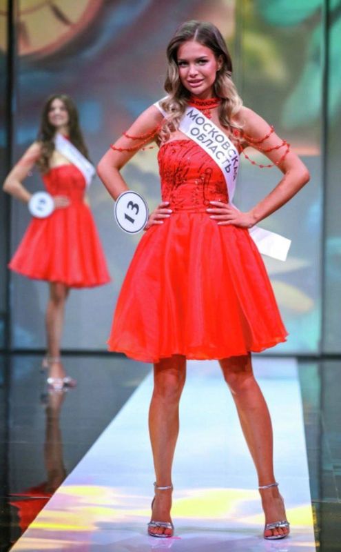 22-летняя студентка из Подмосковья Анастасия Венза стала «Мисс Россия 2025» и представит страну на конкурсе «Мисс Вселенная»