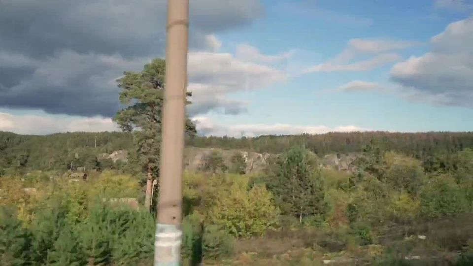 На Урале вышла на испытания электричка «Финист» ЭС105 нового поколения