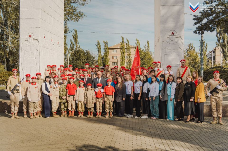 � ���������� ������ ���������� ������ � ������� ���� � ����� 80-����� ������ � ������� ������������� �����