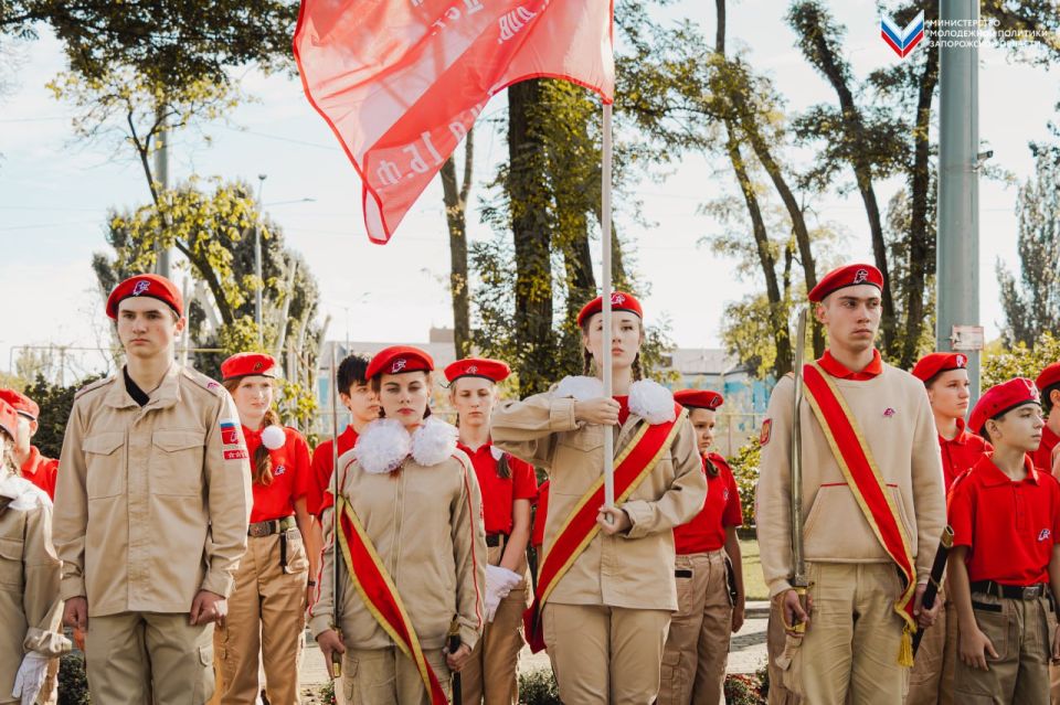 � ���������� ������ ���������� ������ � ������� ���� � ����� 80-����� ������ � ������� ������������� �����