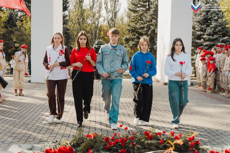 � ���������� ������ ���������� ������ � ������� ���� � ����� 80-����� ������ � ������� ������������� �����