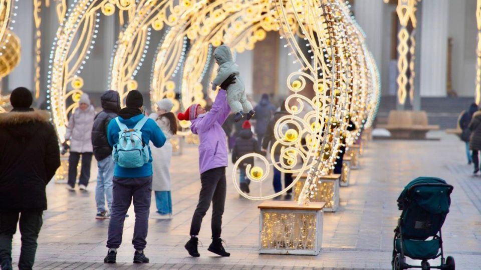 В 2026 году новогодние каникулы в России продлятся 12 дней — с 31 декабря 2025 года по 11 января 2026 года