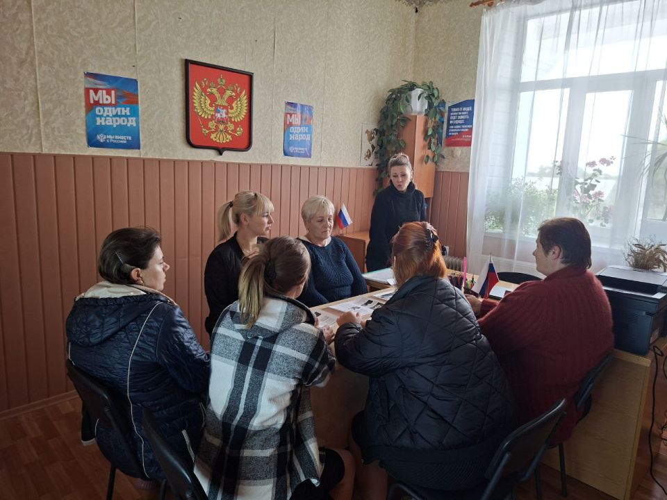 Разговор о важном:. В Доме культуры с. Новобогдановка состоялась лекция для родителей на тему «Подросток. Подготовка к взрослости. Половое воспитание и здоровый образ жизни»