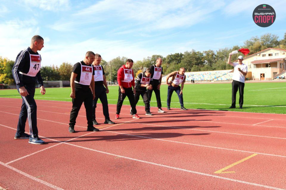 Подтянись к движению ГТО. 8-10 октября на стадионе "Спартак" и площадке ГТО в городе Мелитополь проходила сдача нормативов ГТО Подтянись к движению ГТО. 8-10 октября на стадионе "Спартак" и площадке ГТО в городе Мелитополь проходила сдача нормативов ГТО