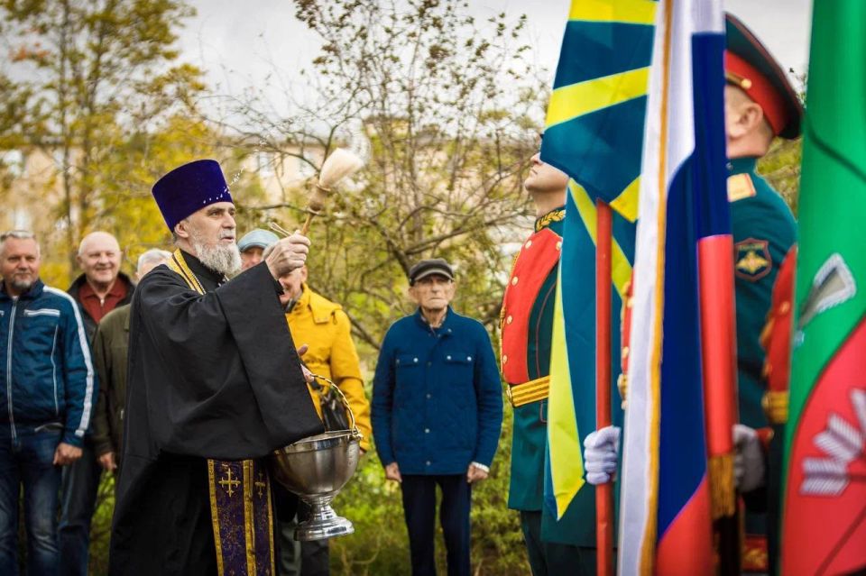 Балицкий поздравил 175-й полк военно-транспортной авиации с 70-летием