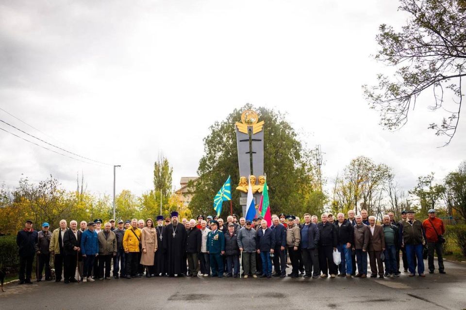 ������� ��������: 175-� ���� ������-������������ ������� ������� ������� 70 ��� �� ��� �����������