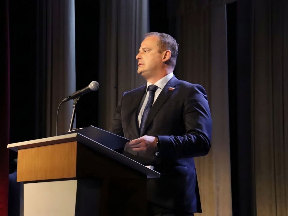 � ���������� ������ ������������� ����� ��������� ������� ������, ����������� ������ ������ � ������������ ����� ���������