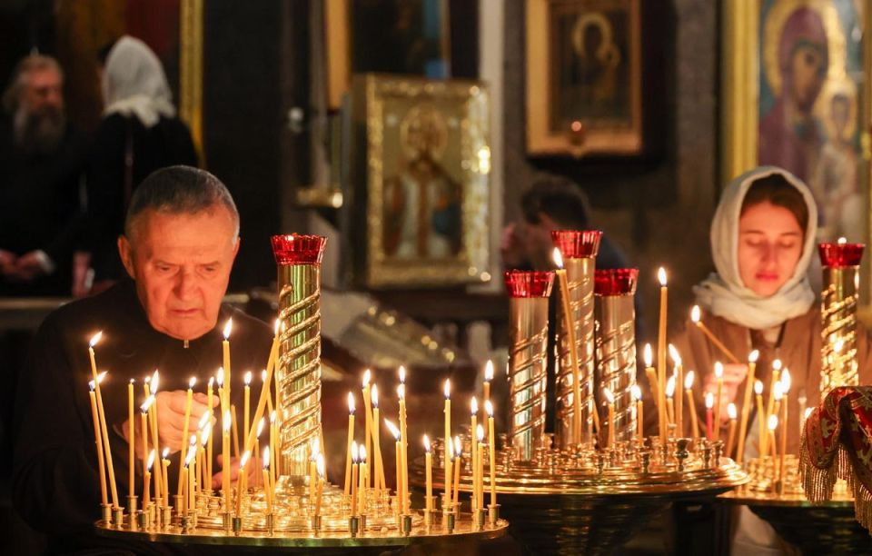 С праздником Покрова Пресвятой Богородицы!