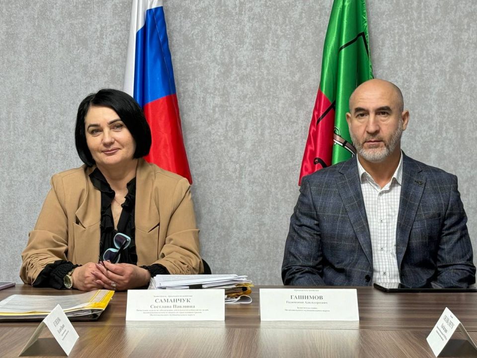 Заседание комиссии по делам несовершеннолетних и защите их прав Мелитопольского муниципального округа