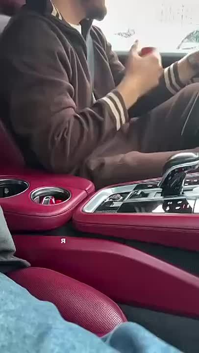 Девушка попросила у парня 30 миллионов на бизнес с подругами — бизнес-план убил