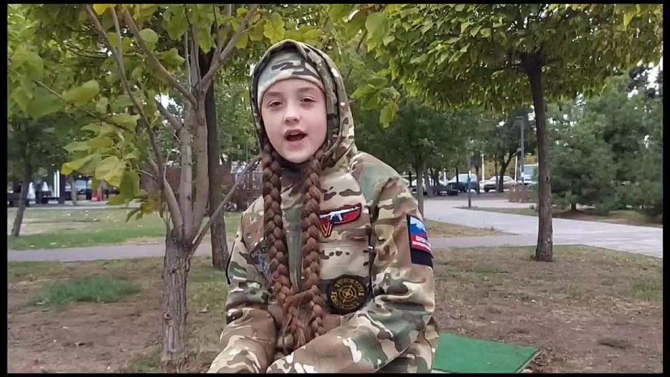 Полина Дудко: Голос поддержки для наших ребят!