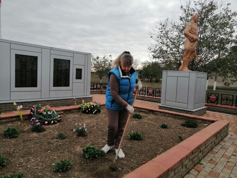 Субботник в честь 82-й годовщины освобождения села Долинское