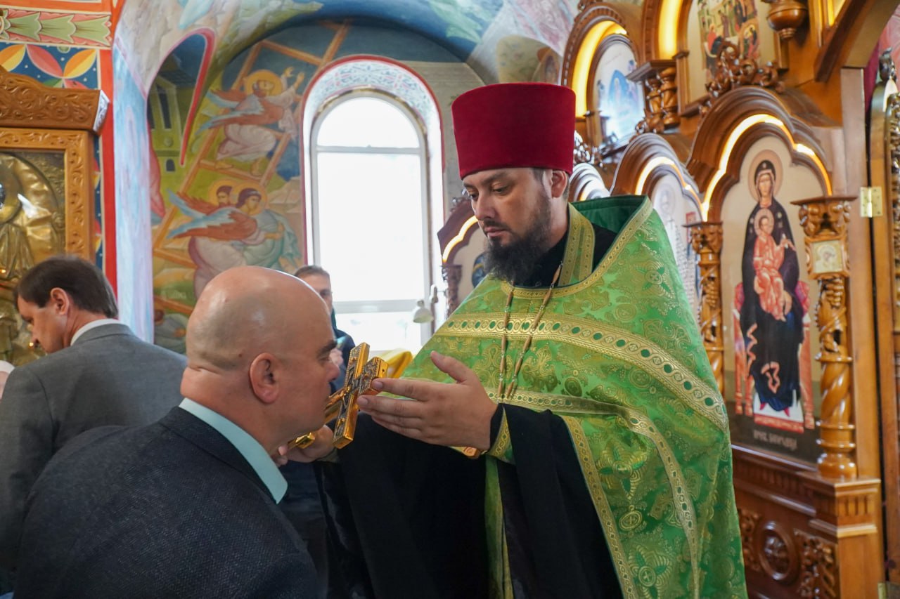 Сергей Золотарёв: Вместе с представителями администрации, депутатами и горожанами принял участие в панихиде по усопшим воинам-освободителям, которая прошла в Соборе святого благоверного князя Александра Невского Сергей Золотарёв: Вместе с представителями администрации, депутатами и горожанами принял участие в панихиде по усопшим воинам-освободителям, которая прошла в Соборе святого благоверного князя Александра Невского