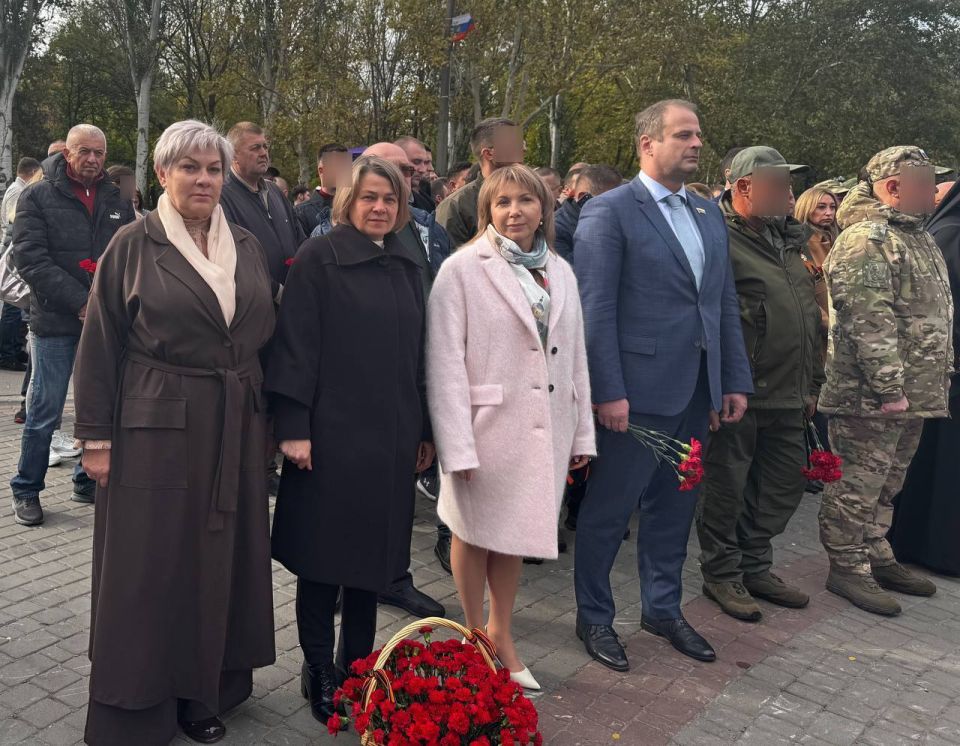 ������� ������������� �������� ����������� ������� ������ � �������� ���������� �������� ������ ����� �������� ������, ���������� ��� ����� � ������� ���� ������� ������������� �����