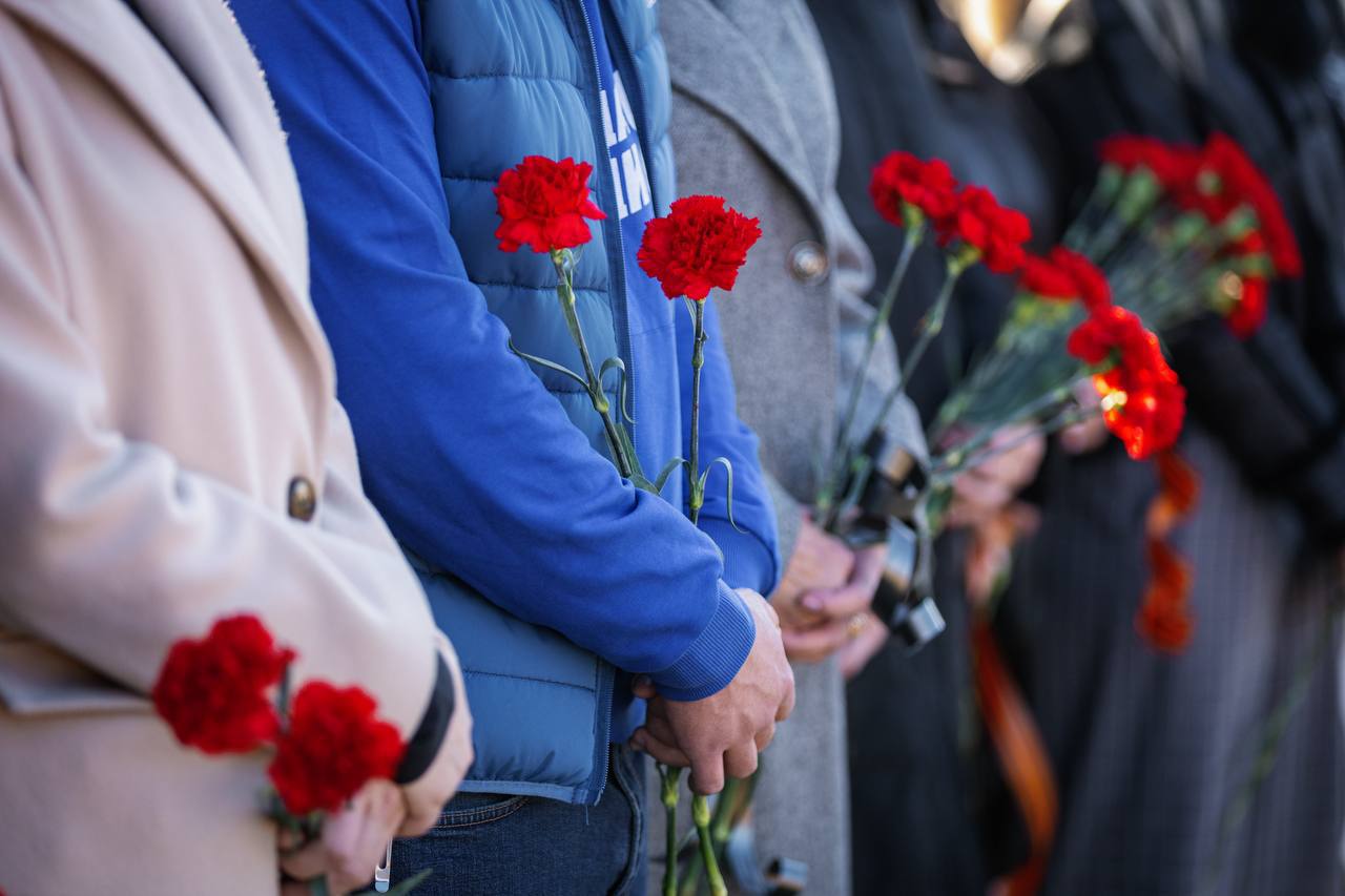 Алёна Трокай: Память сильнее времени. Приняла участие в церемонии перезахоронения останков воинов, павших при обороне Мелитополя в годы Великой Отечественной войны Алёна Трокай: Память сильнее времени. Приняла участие в церемонии перезахоронения останков воинов, павших при обороне Мелитополя в годы Великой Отечественной войны