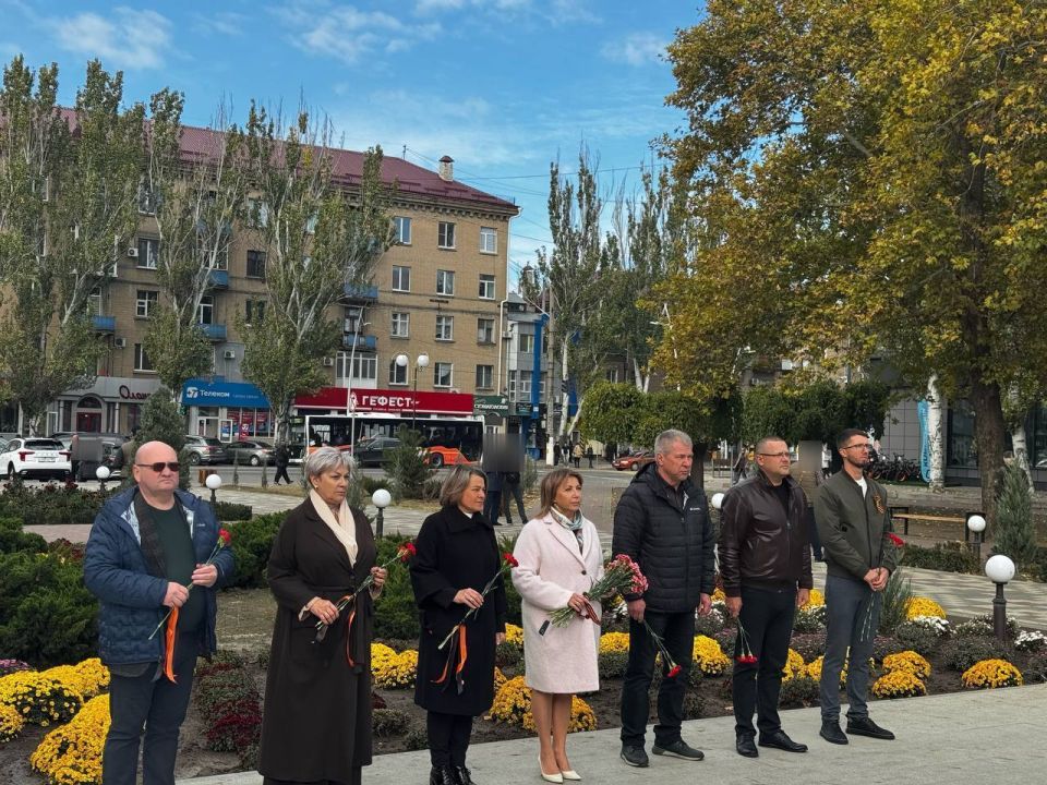 ������� ������������� �������� ����������� ������� ������ � �������� ���������� �������� ������ ����� �������� ������, ���������� ��� ����� � ������� ���� ������� ������������� �����