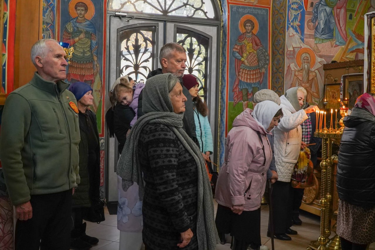 Сергей Золотарёв: Вместе с представителями администрации, депутатами и горожанами принял участие в панихиде по усопшим воинам-освободителям, которая прошла в Соборе святого благоверного князя Александра Невского Сергей Золотарёв: Вместе с представителями администрации, депутатами и горожанами принял участие в панихиде по усопшим воинам-освободителям, которая прошла в Соборе святого благоверного князя Александра Невского