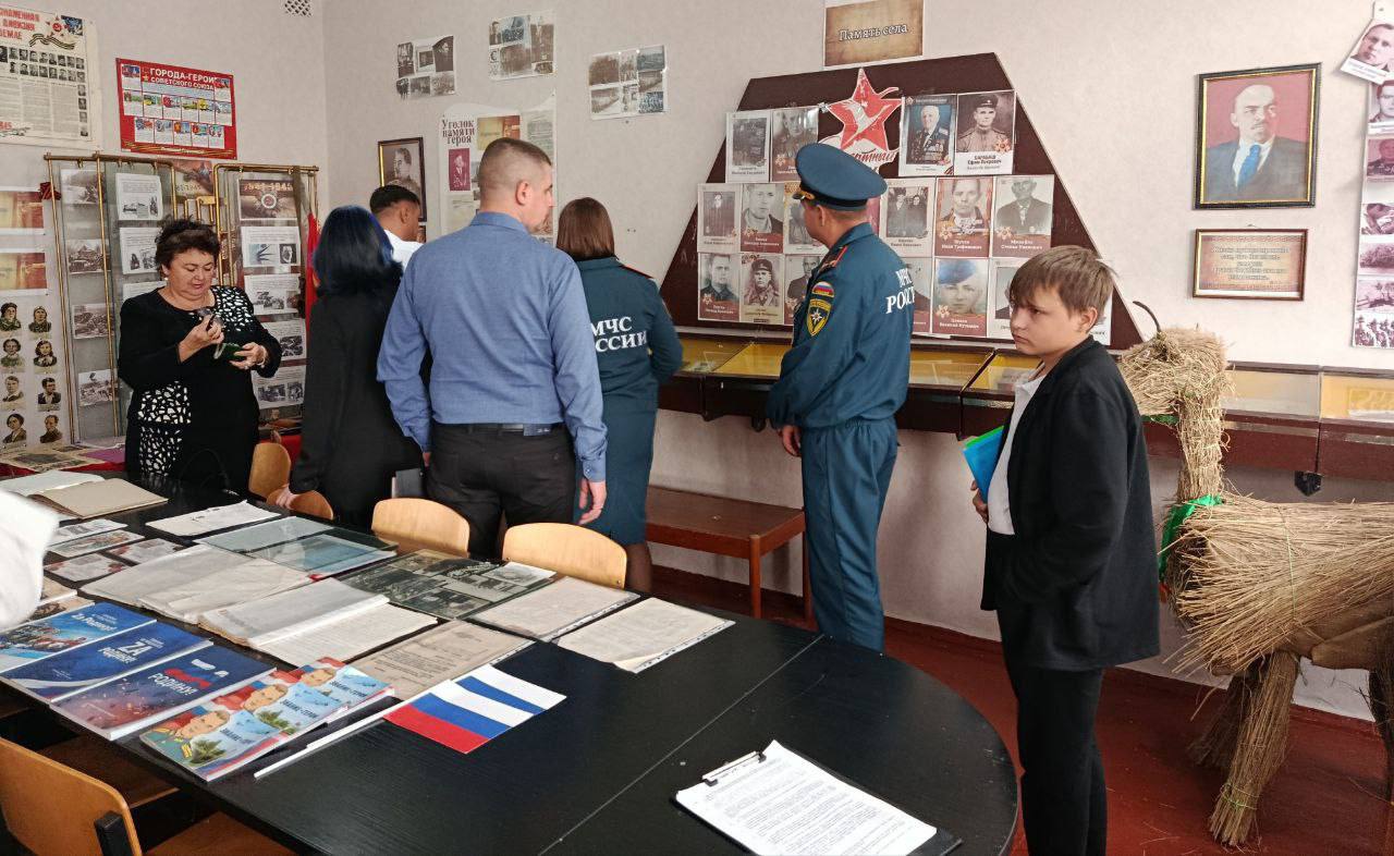 “Парта Героя” в Вознесенской СОШ №4: Посвящена Григорию Моисеевичу Зубенко “Парта Героя” в Вознесенской СОШ №4: Посвящена Григорию Моисеевичу Зубенко