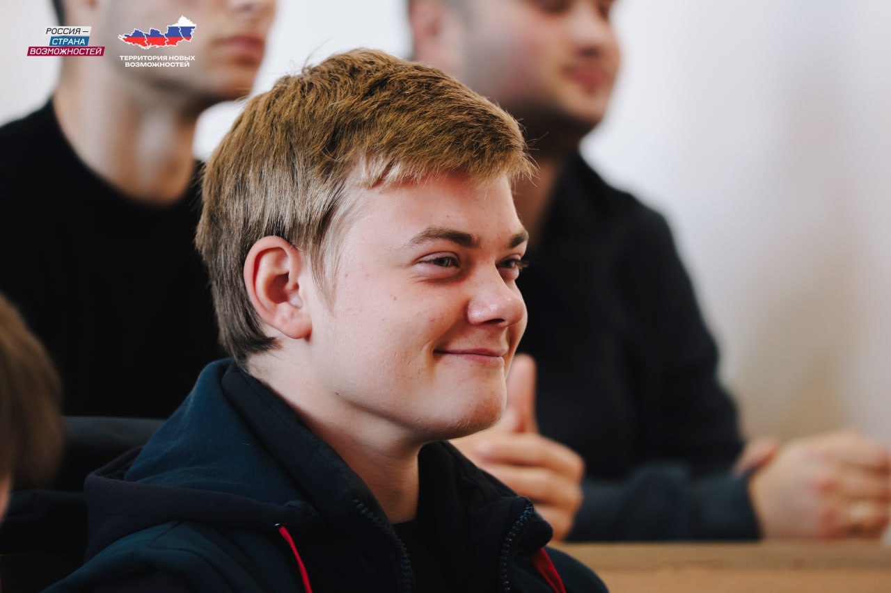 Развитие Запорожской области в руках перспективной молодёжи! Развитие Запорожской области в руках перспективной молодёжи!