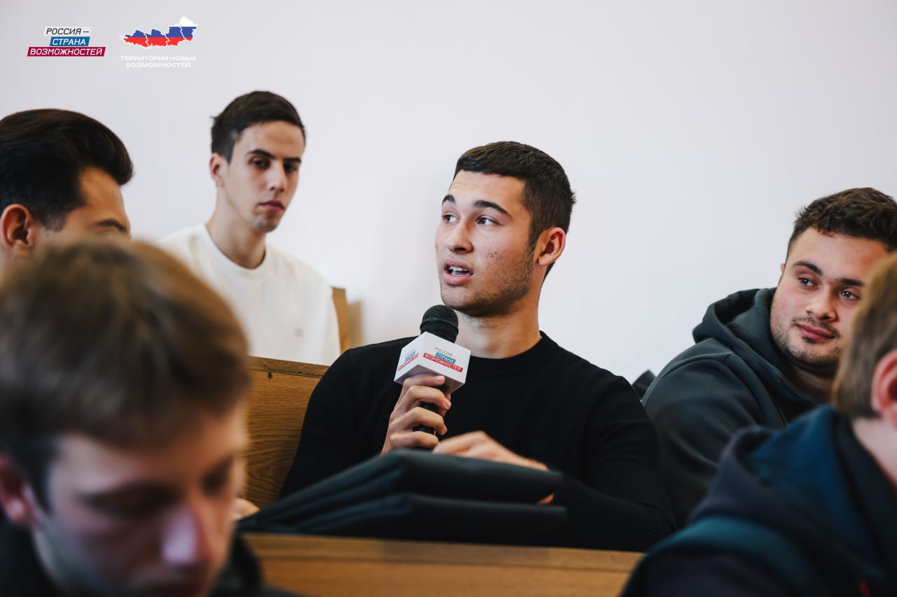 Развитие Запорожской области в руках перспективной молодёжи! Развитие Запорожской области в руках перспективной молодёжи!