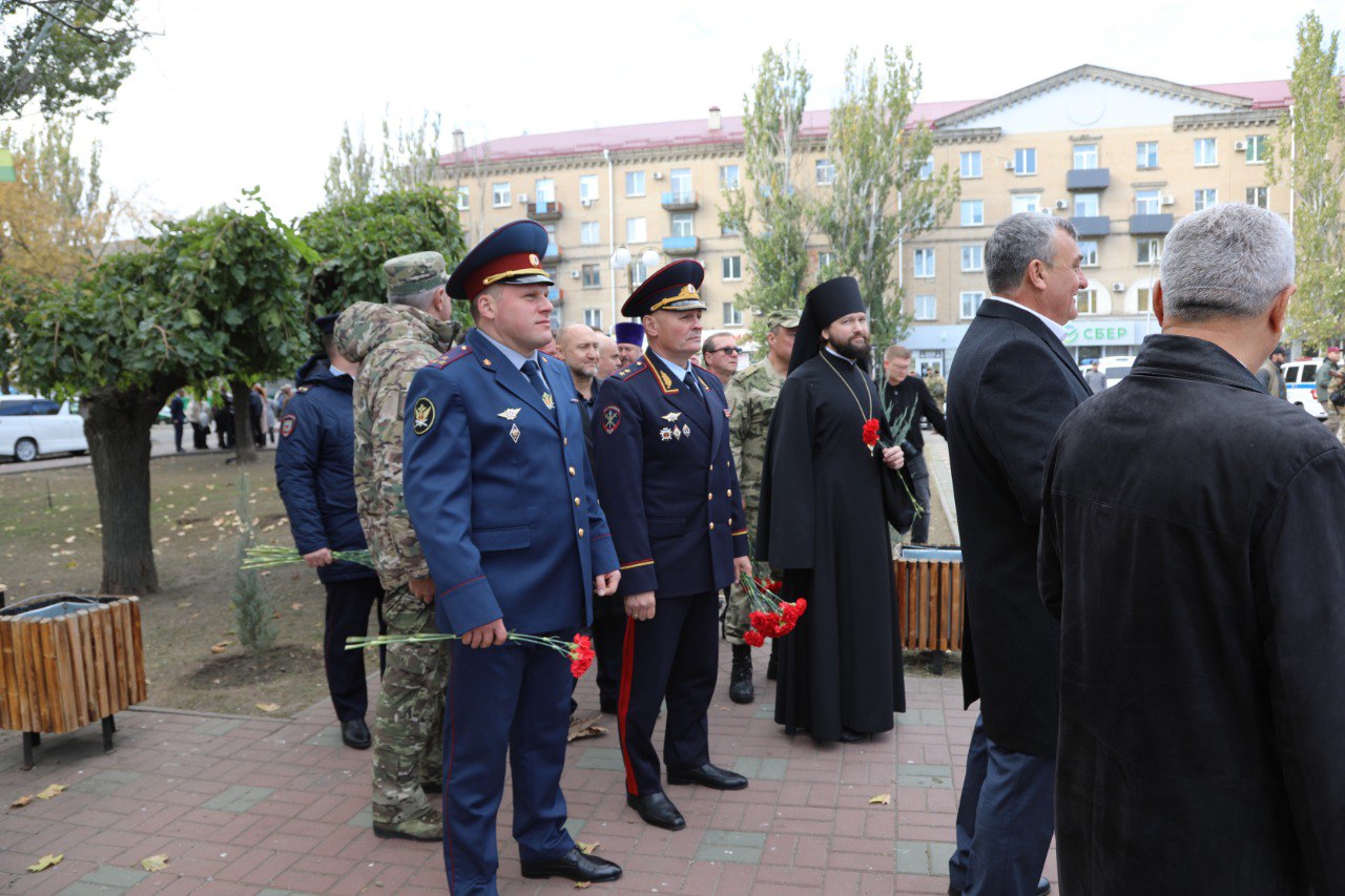 Память о подвиге: Начальник УФСИН России по Запорожской области почтил освободителей Мелитополя Память о подвиге: Начальник УФСИН России по Запорожской области почтил освободителей Мелитополя