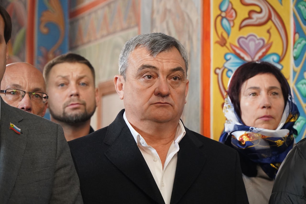 Сергей Золотарёв: Вместе с представителями администрации, депутатами и горожанами принял участие в панихиде по усопшим воинам-освободителям, которая прошла в Соборе святого благоверного князя Александра Невского Сергей Золотарёв: Вместе с представителями администрации, депутатами и горожанами принял участие в панихиде по усопшим воинам-освободителям, которая прошла в Соборе святого благоверного князя Александра Невского