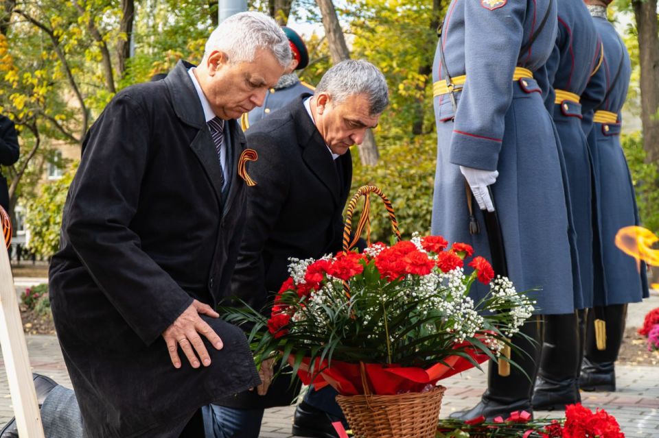 ������ ��������: � ���� ������������ ������ ������ �� �������-���������� ����������� �� ��������� ����� � ��������� ��������� ��������, ��� �������� ����� ���� ����� ��������� ������, �������� ����� �� ���� �������...