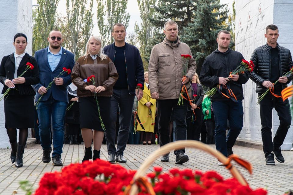 ������ ��������: � ���� ������������ ������ ������ �� �������-���������� ����������� �� ��������� ����� � ��������� ��������� ��������, ��� �������� ����� ���� ����� ��������� ������, �������� ����� �� ���� �������...